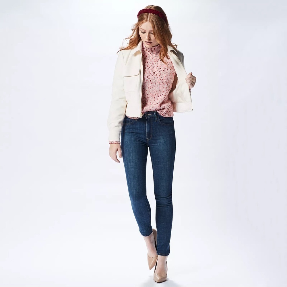 LEVIS Premium Denim 721 High Rise Skinny Dark Wash Frayed Ankle Size 26